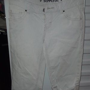 Dockers capris  New with tags . Size 8